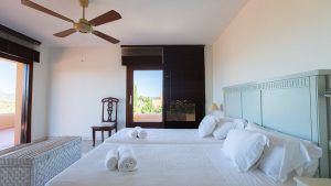 fotos de villas en ibiza - horsework.es